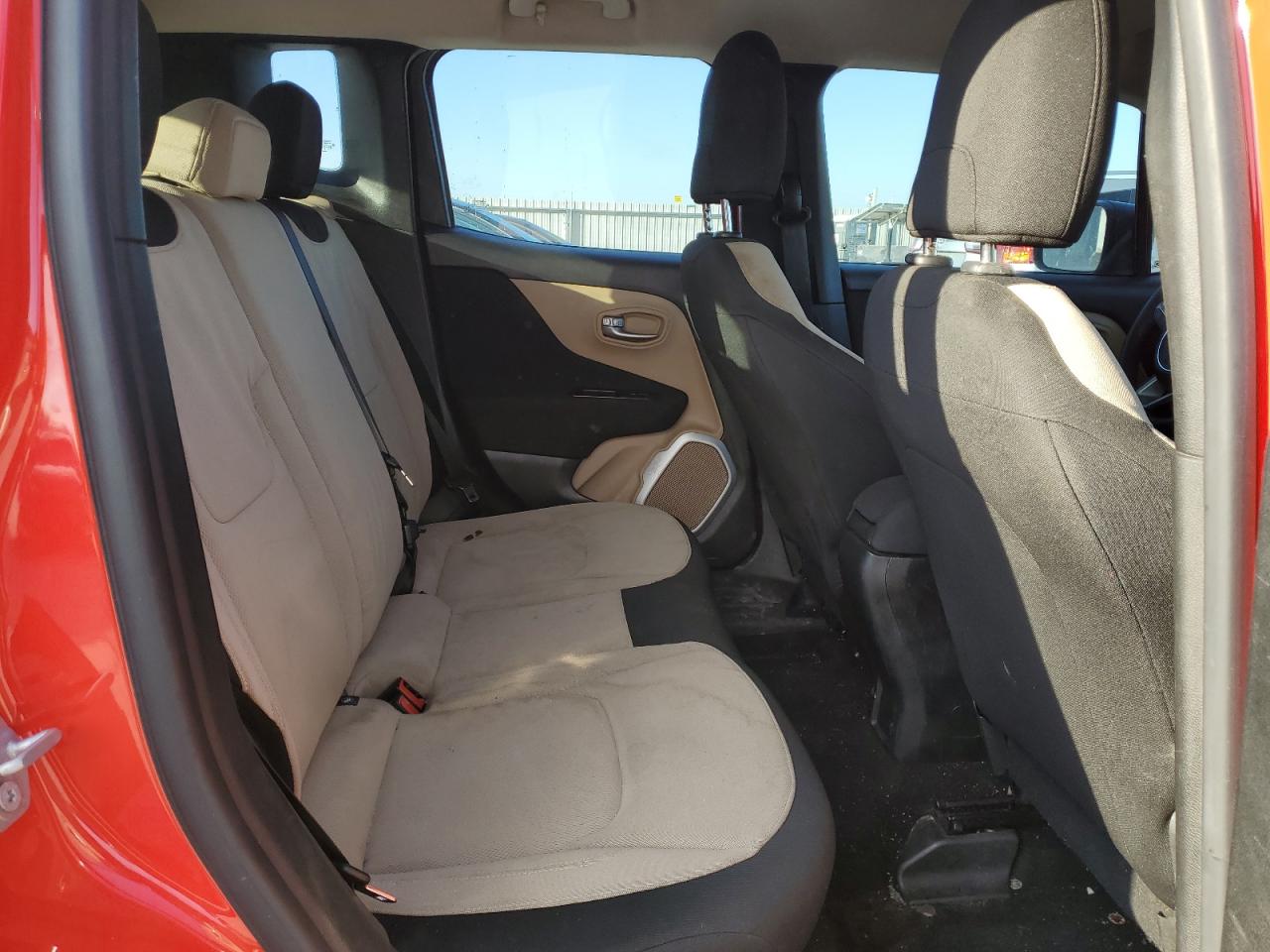 JEEP RENEGADE 2015 — 11