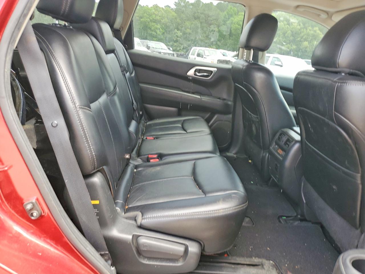 NISSAN PATHFINDER 2015 — 12