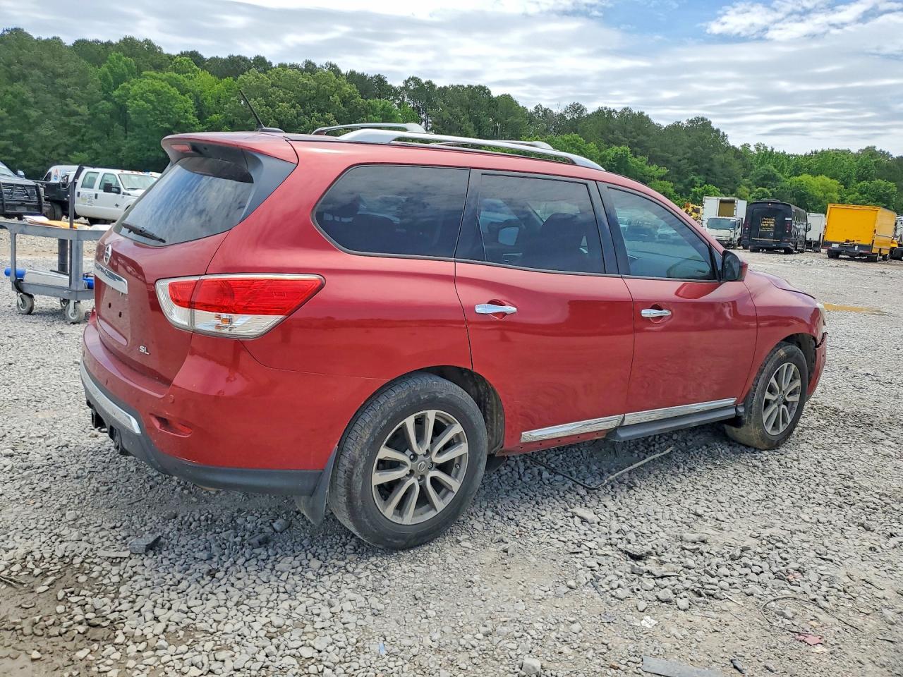 NISSAN PATHFINDER 2015 — 4