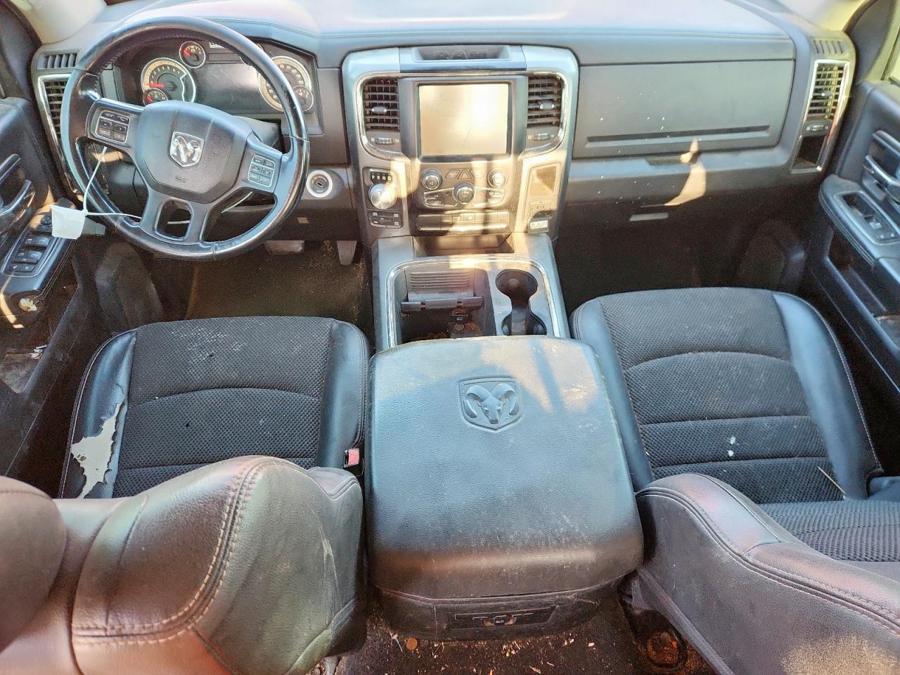 RAM 1500 2016 — 9
