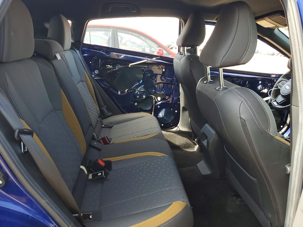 SUBARU CROSSTREK 2024 — 11