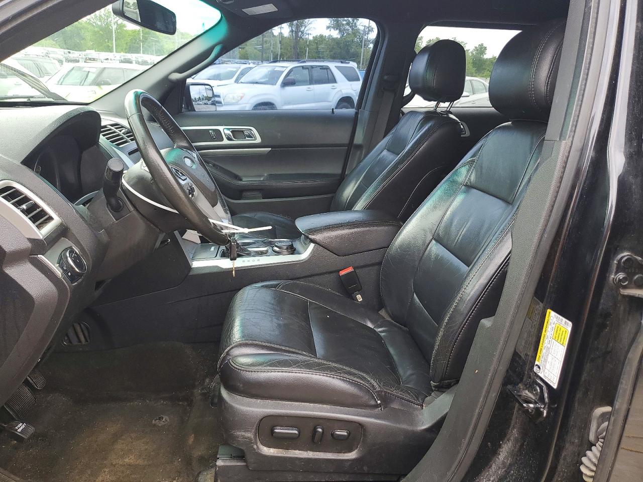 FORD EXPLORER 2013 — 8