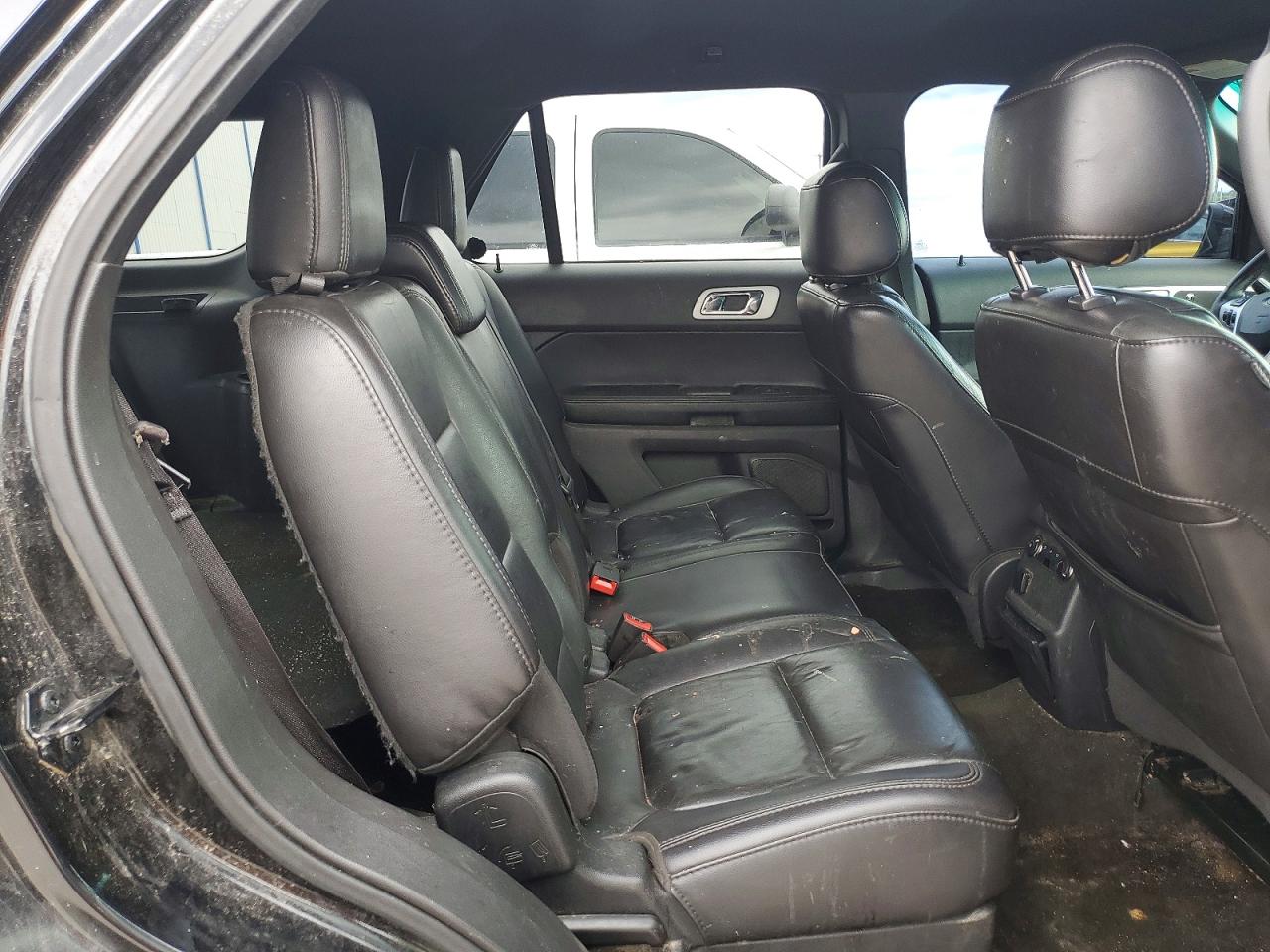 FORD EXPLORER 2013 — 12