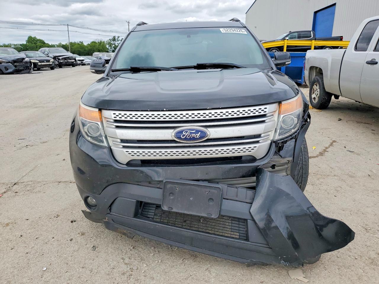 FORD EXPLORER 2013 — 6