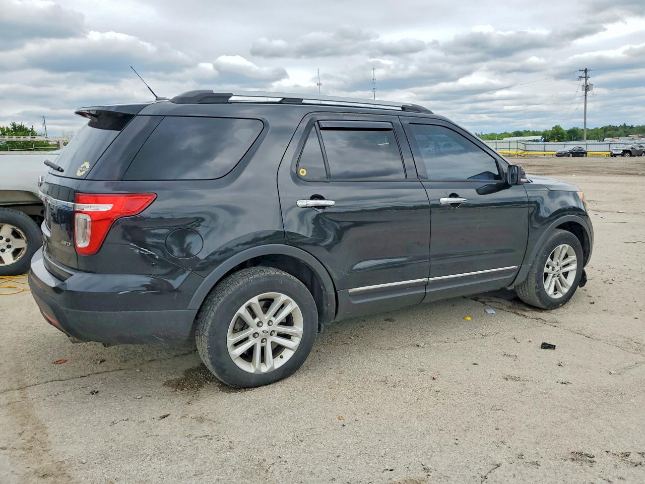 FORD EXPLORER 2013 — 4