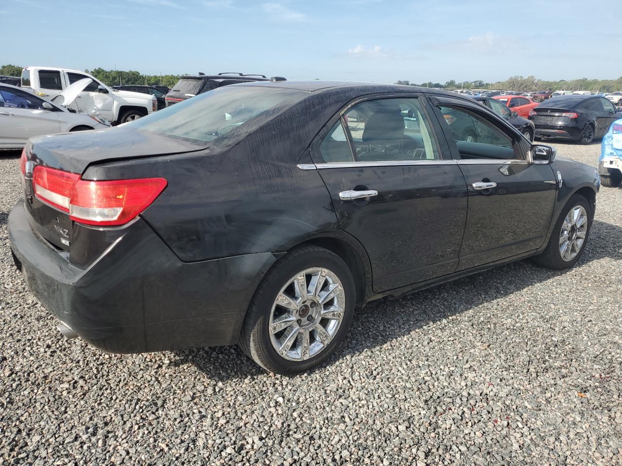 LINCOLN MKZ 2011 — 4
