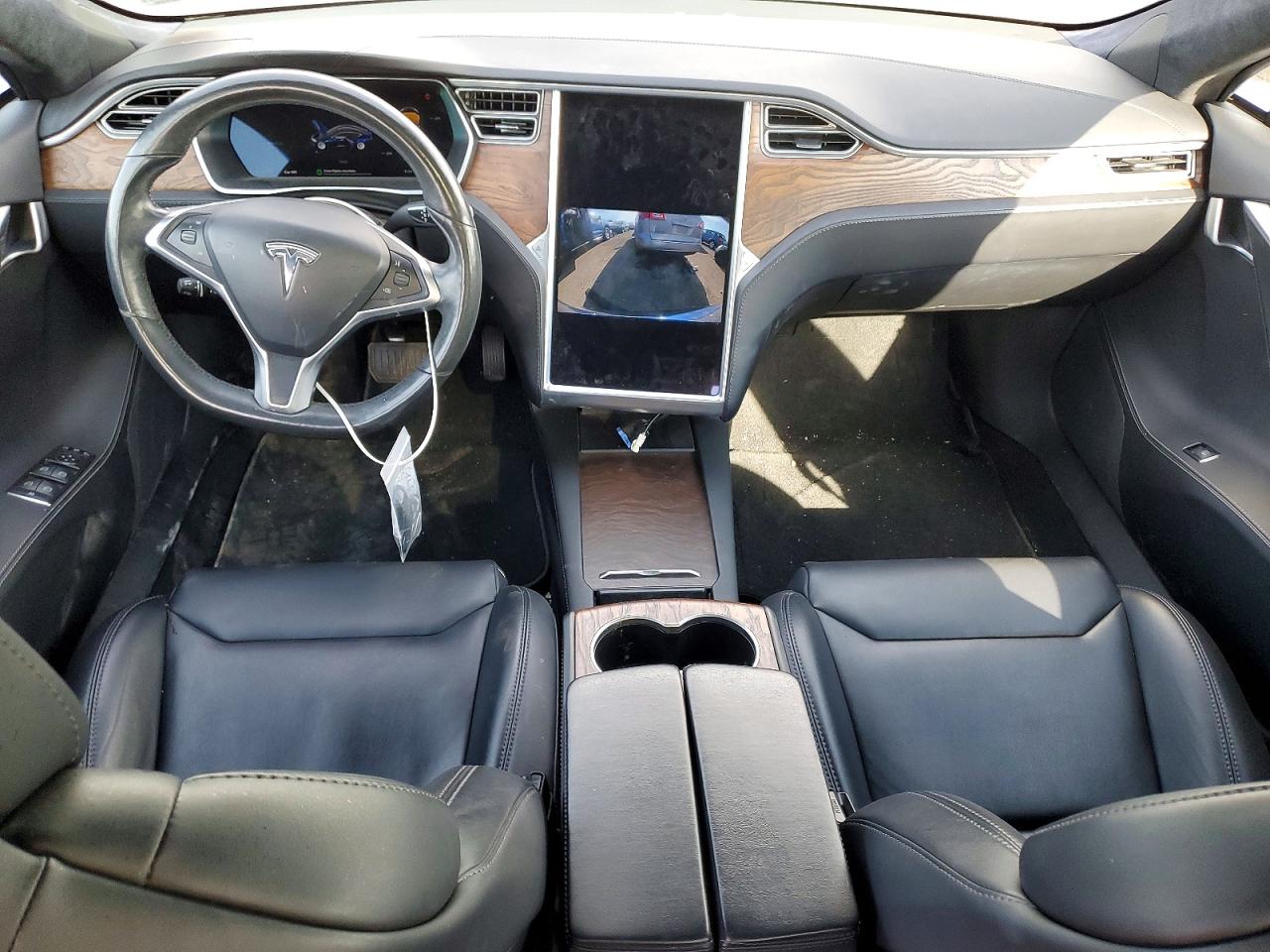 TESLA MODEL S 2017 — 9