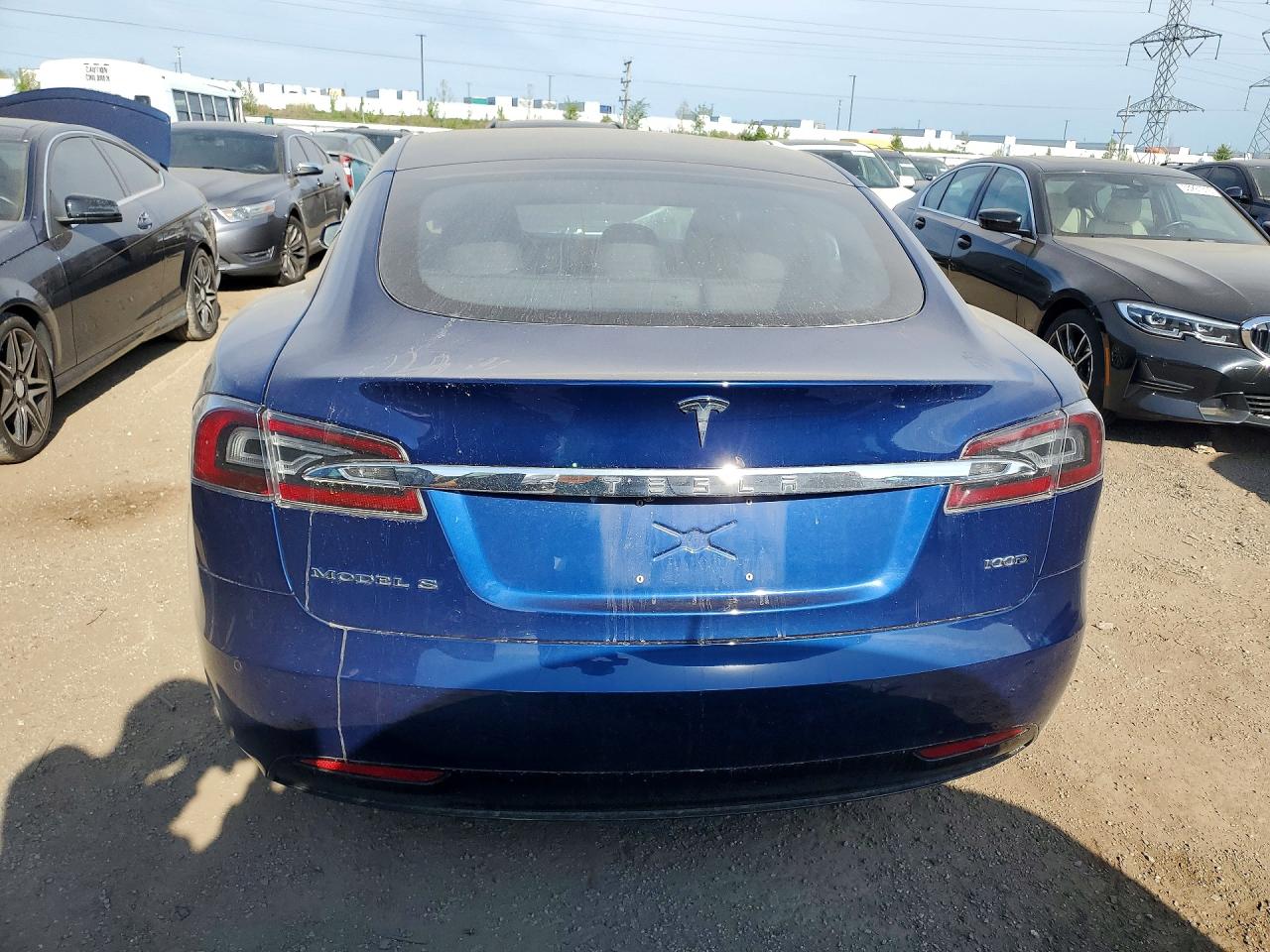 TESLA MODEL S 2017 — 7