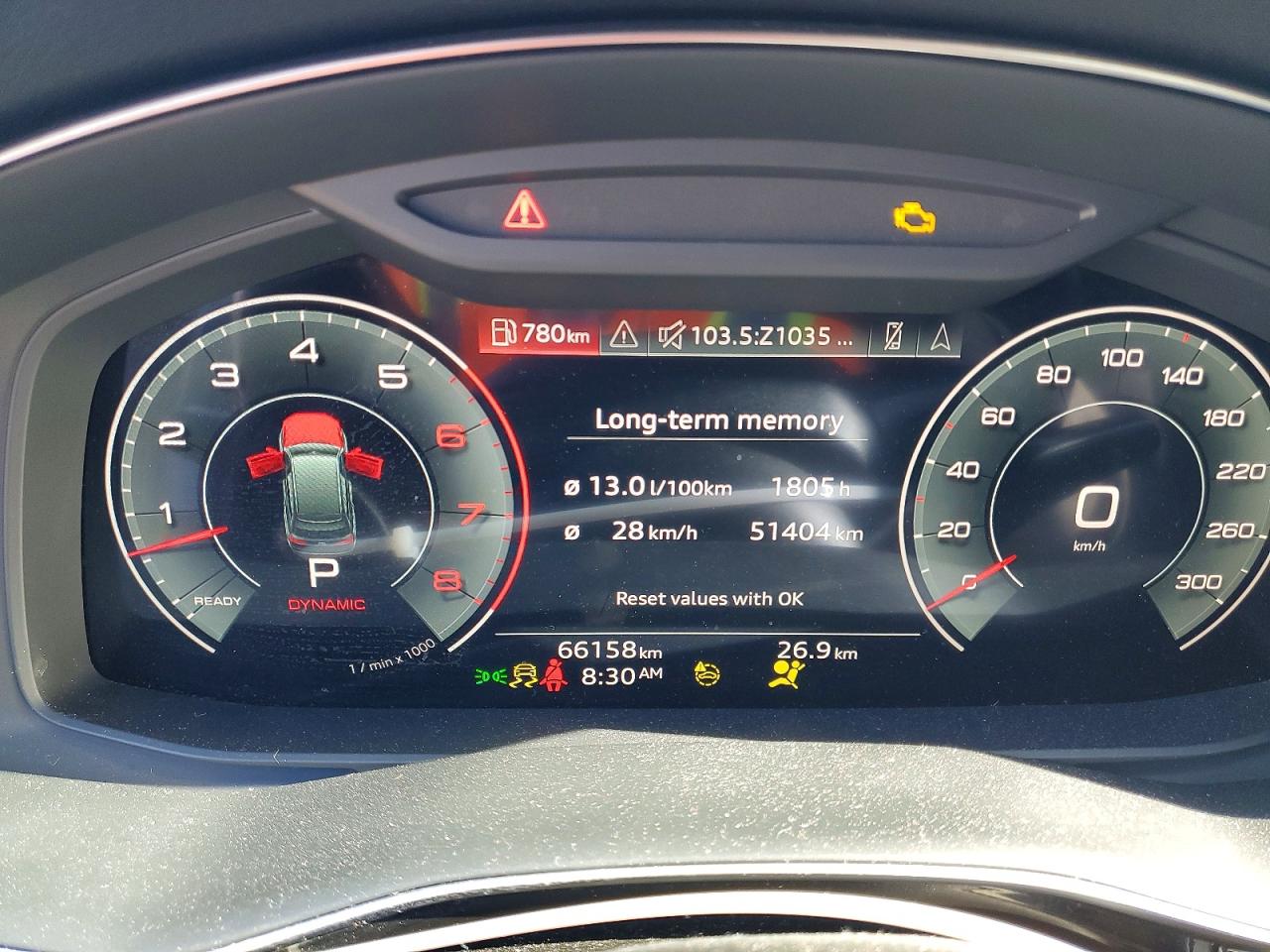 AUDI Q7 2023 — 10