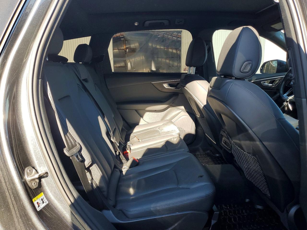 AUDI Q7 2023 — 12