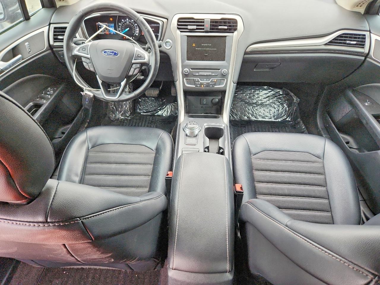 FORD FUSION 2017 — 9
