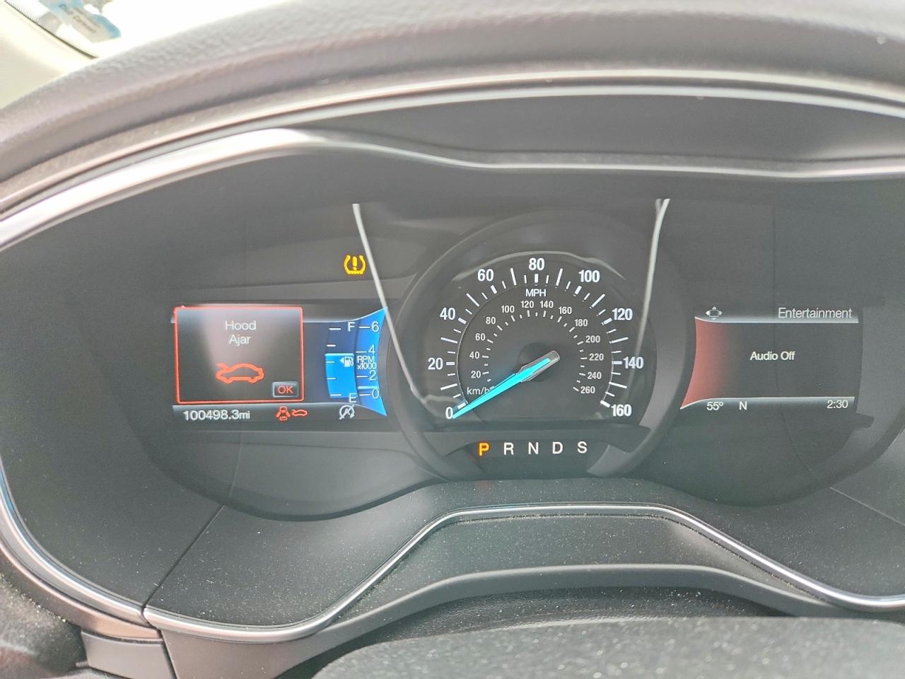 FORD FUSION 2017 — 10