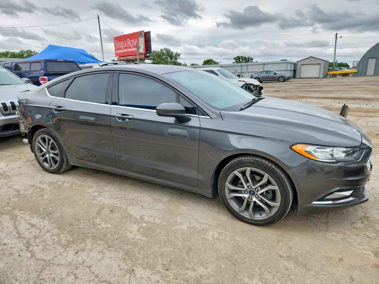 FORD FUSION 2017 — 5