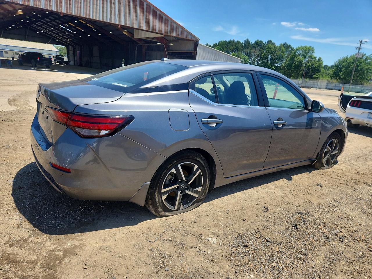 NISSAN SENTRA 2025 — 4