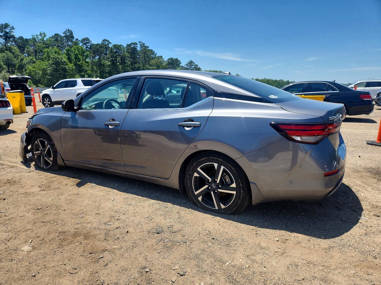 NISSAN SENTRA 2025 — 3