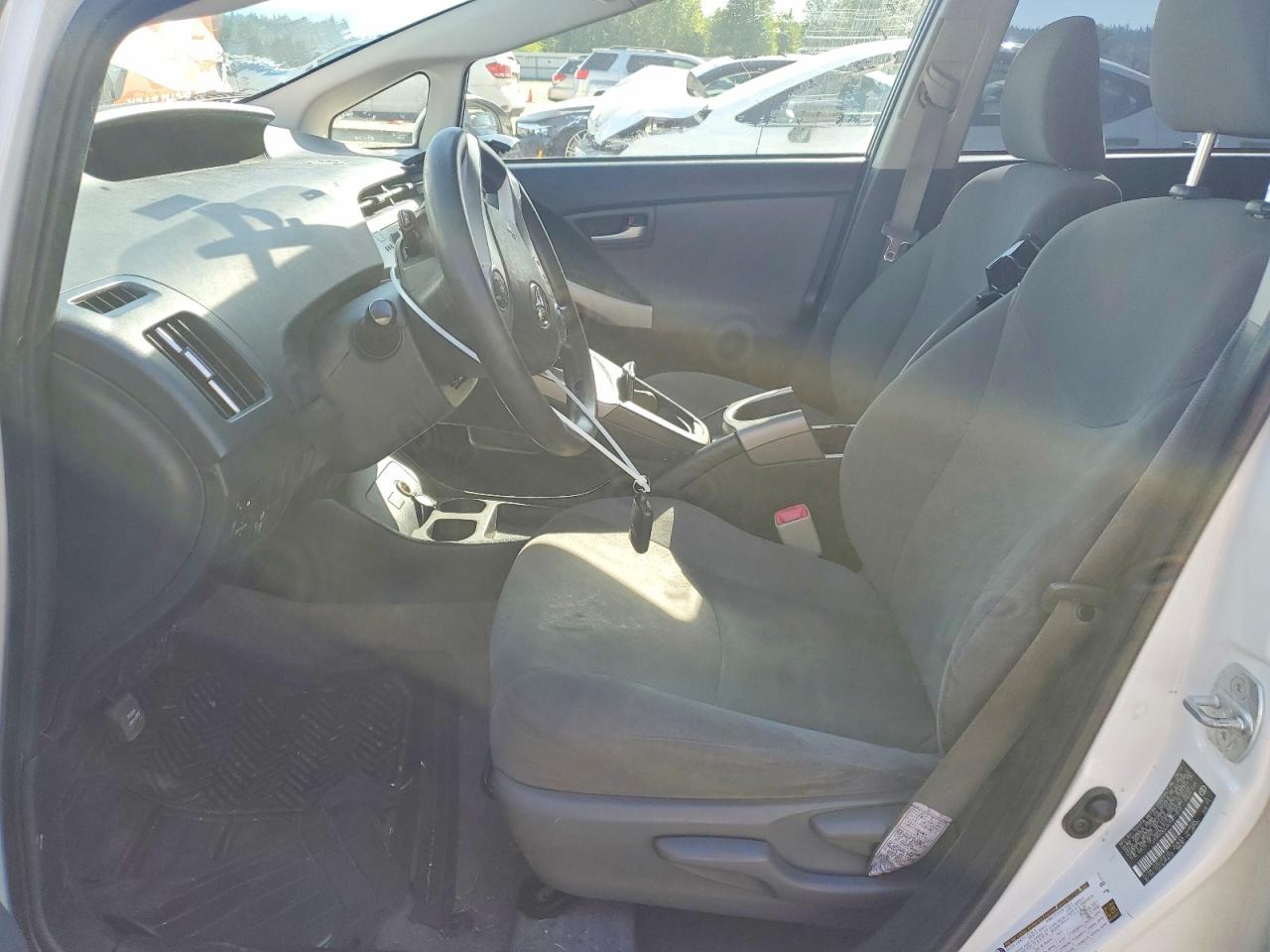TOYOTA PRIUS 2012 — 8
