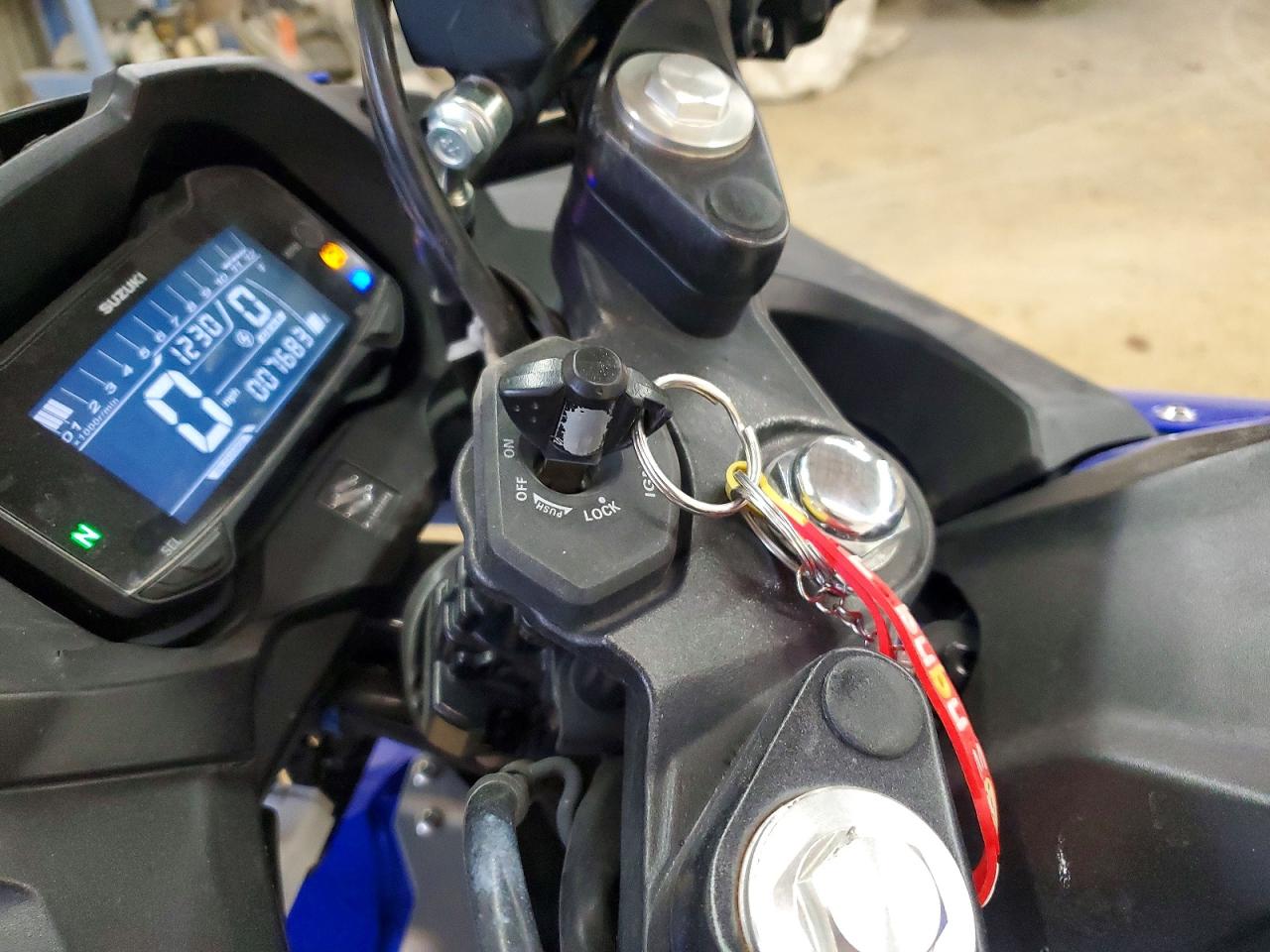 SUZUKI GSX250R 2019 — 9