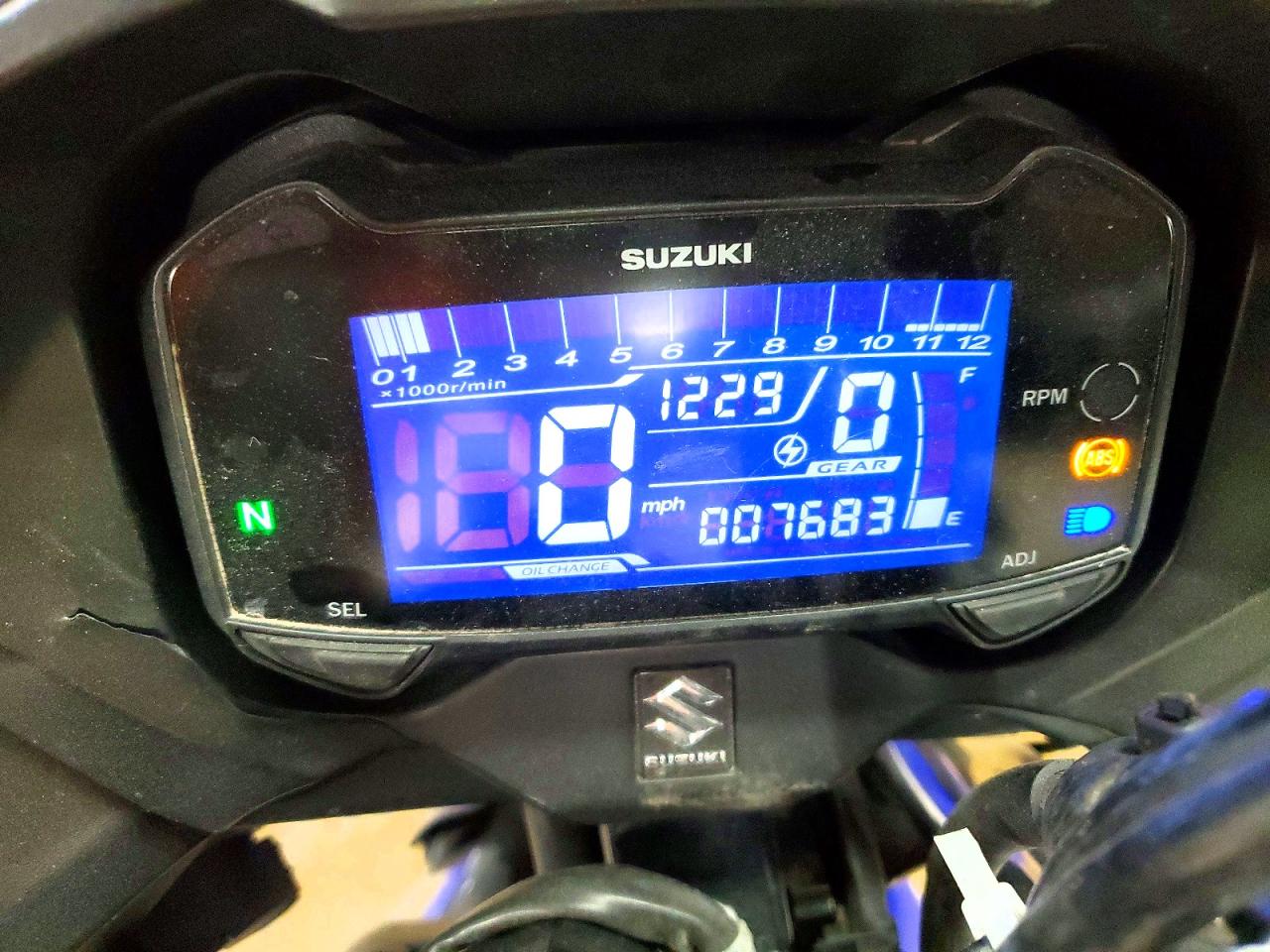 SUZUKI GSX250R 2019 — 8
