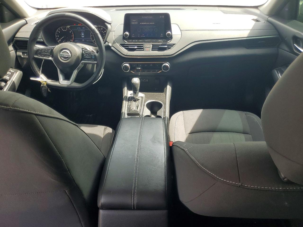 NISSAN ALTIMA 2022 — 9