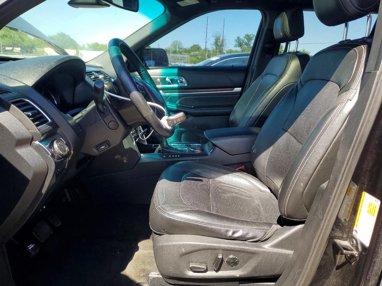 FORD EXPLORER 2016 — 8