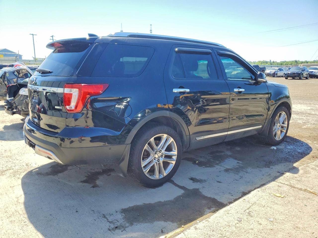 FORD EXPLORER 2016 — 4