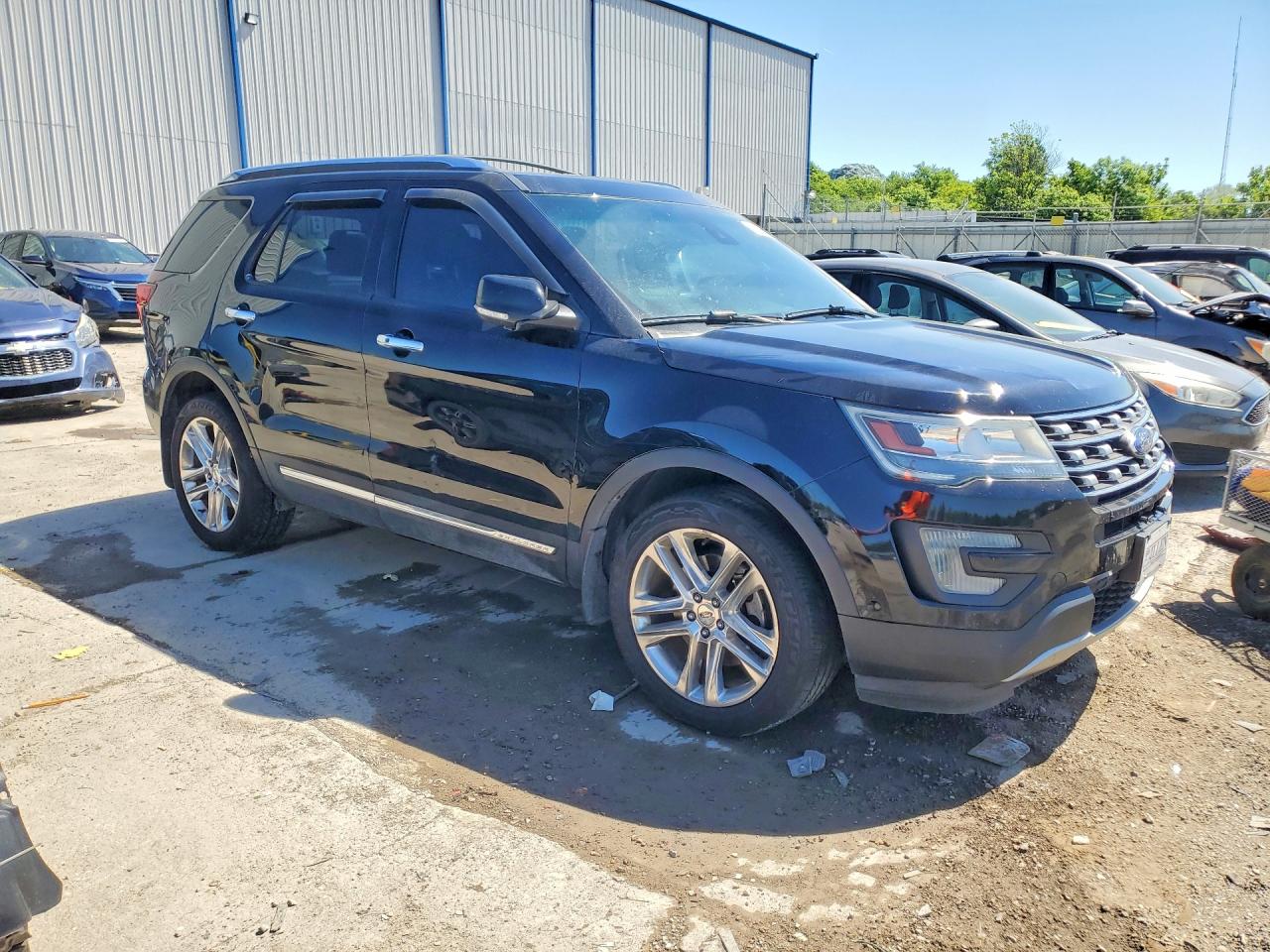 FORD EXPLORER 2016 — 5