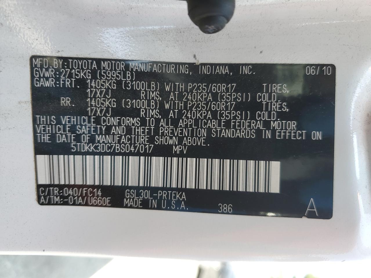 TOYOTA SIENNA 2011 — 14