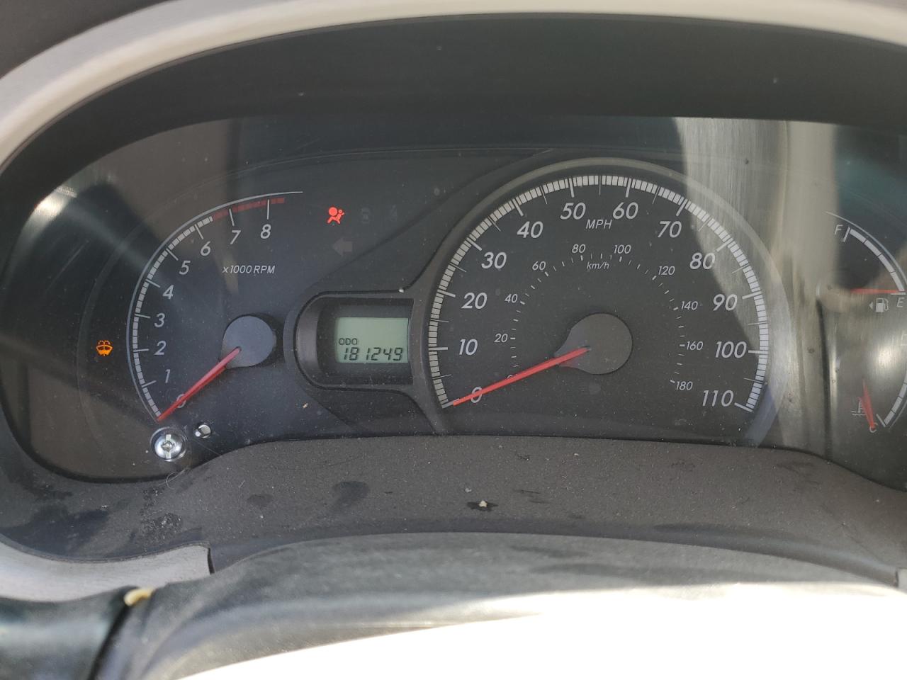 TOYOTA SIENNA 2011 — 10