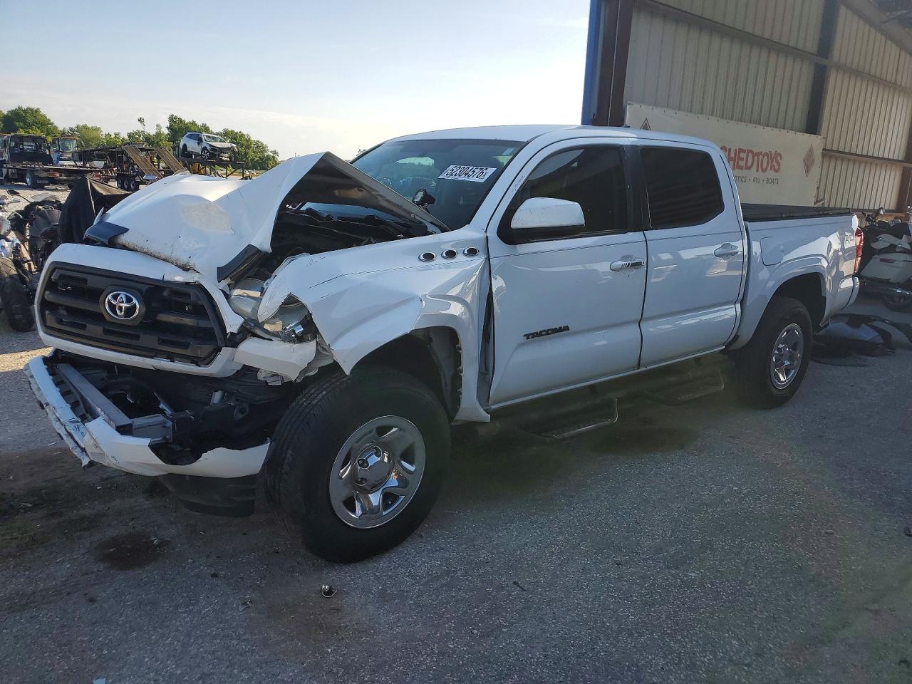 TOYOTA TACOMA 2017 — 2