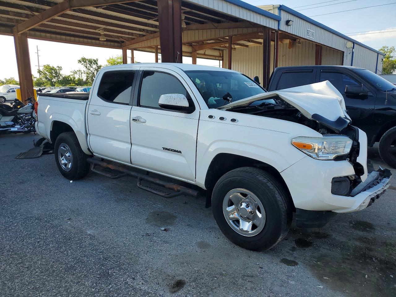 TOYOTA TACOMA 2017 — 5