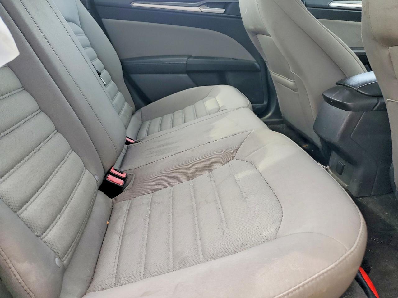 FORD FUSION 2014 — 11