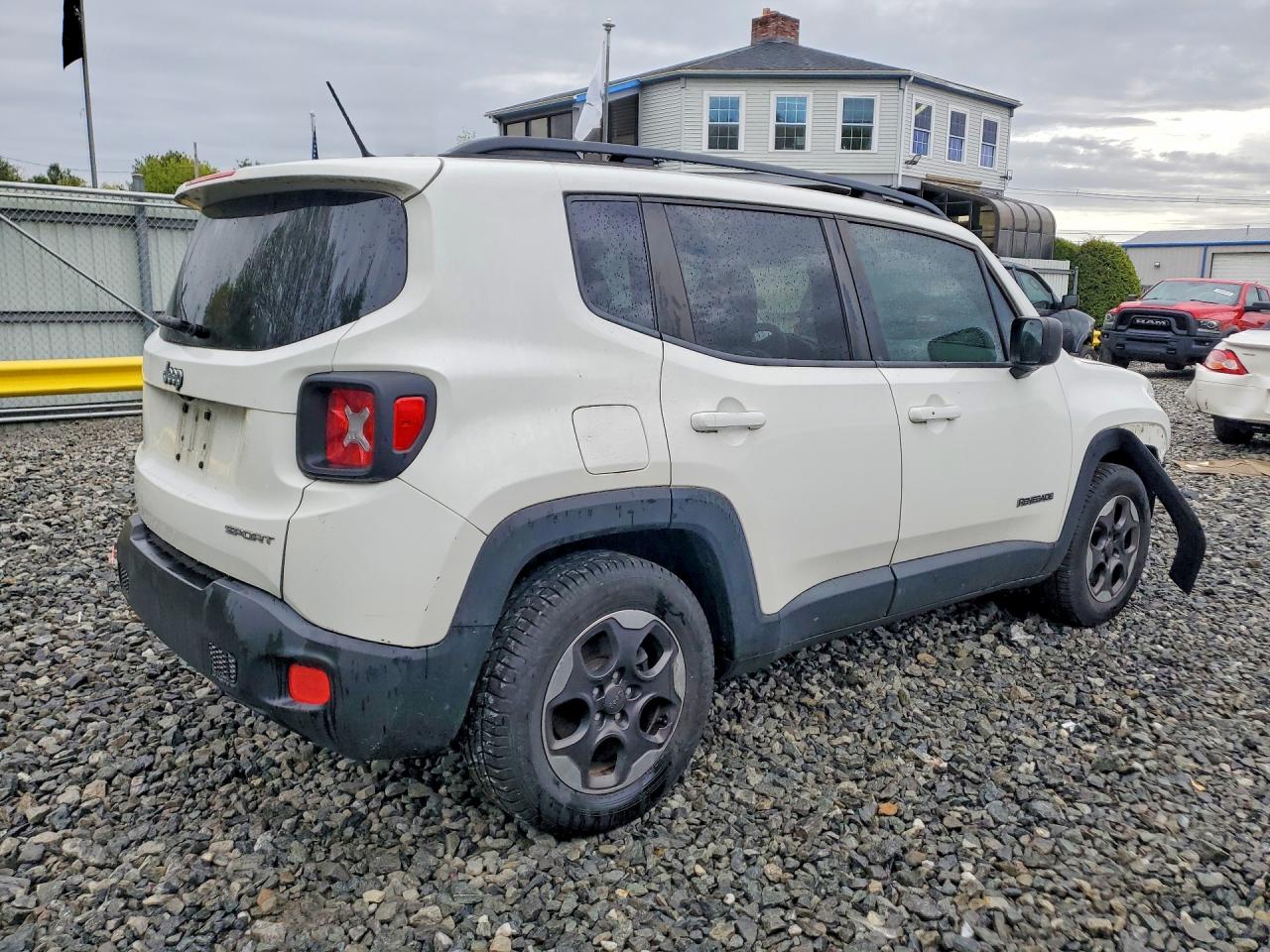 JEEP RENEGADE 2017 — 4