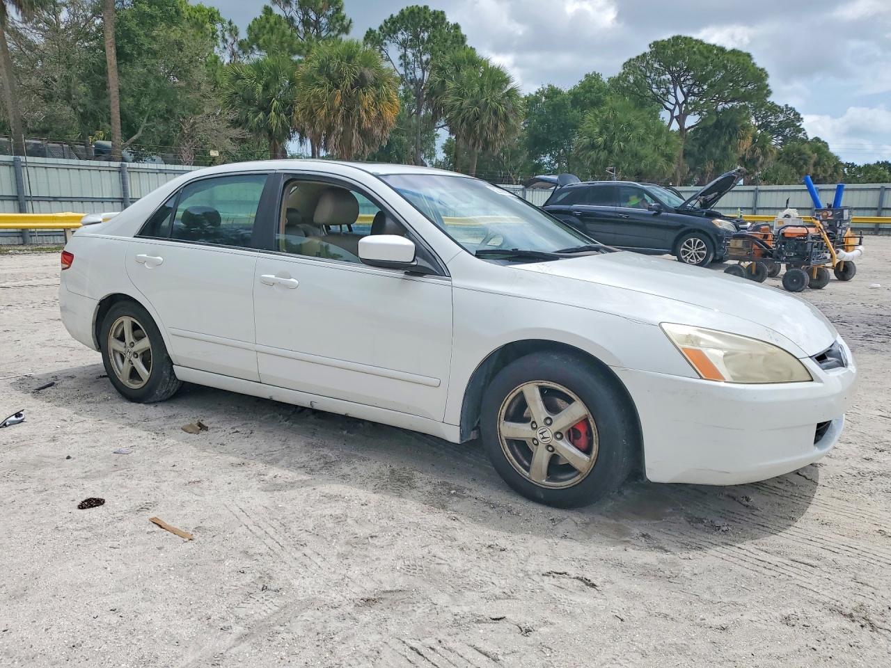HONDA ACCORD 2003 — 5