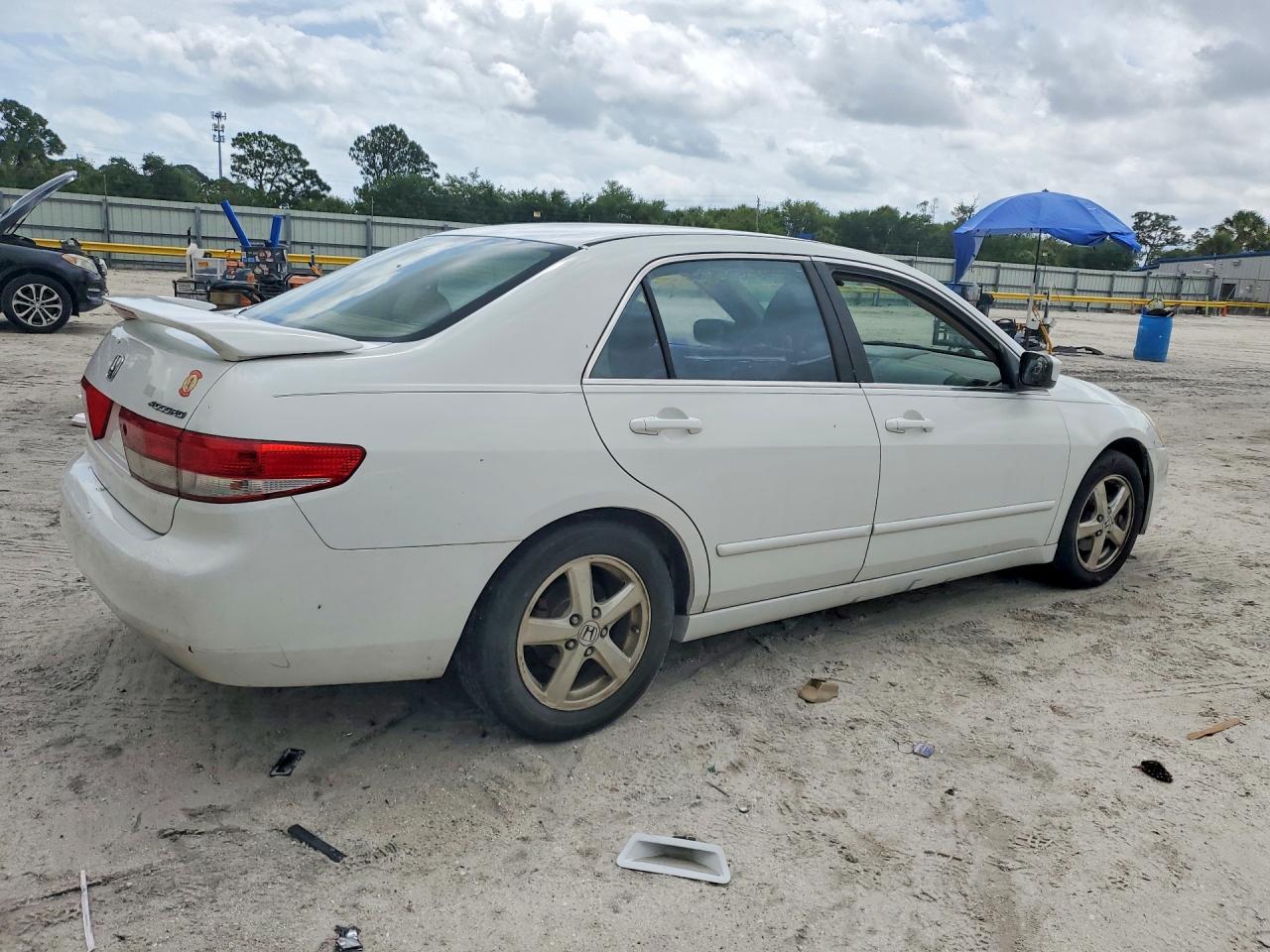 HONDA ACCORD 2003 — 4