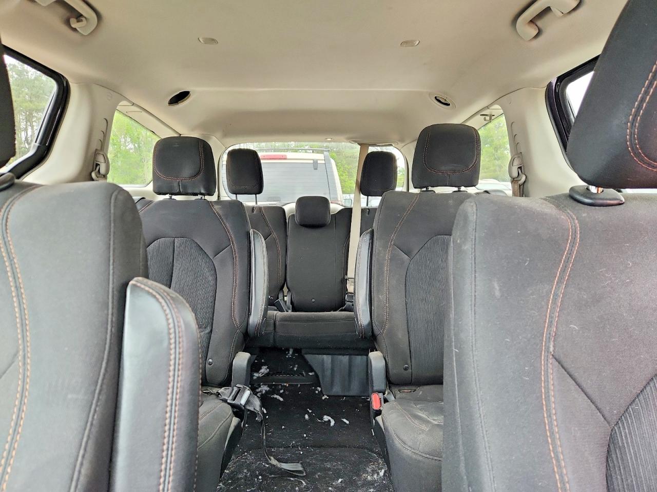 CHRYSLER PACIFICA 2018 — 11
