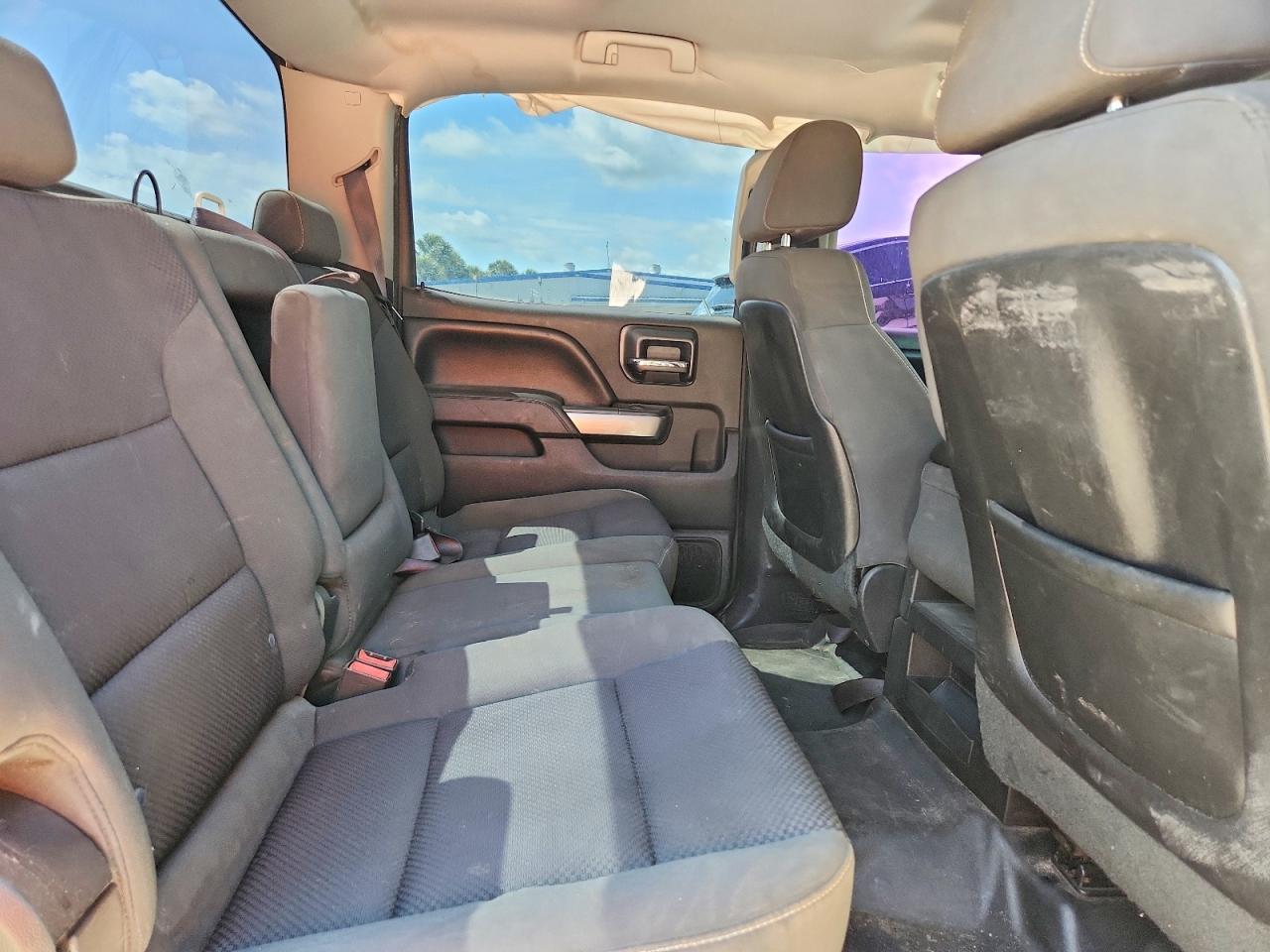 CHEVROLET SILVERADO 2015 — 11