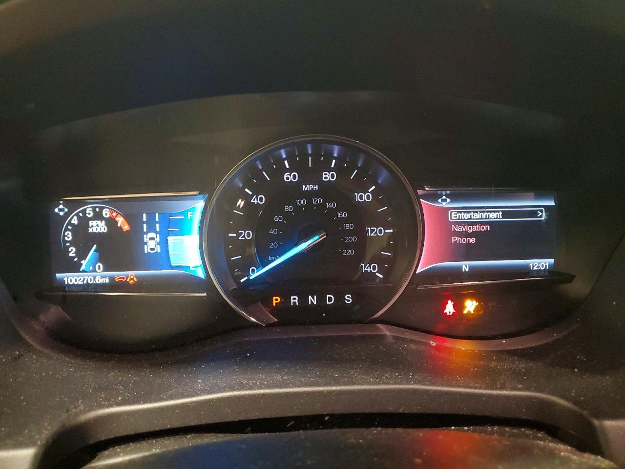 FORD EXPLORER 2018 — 10