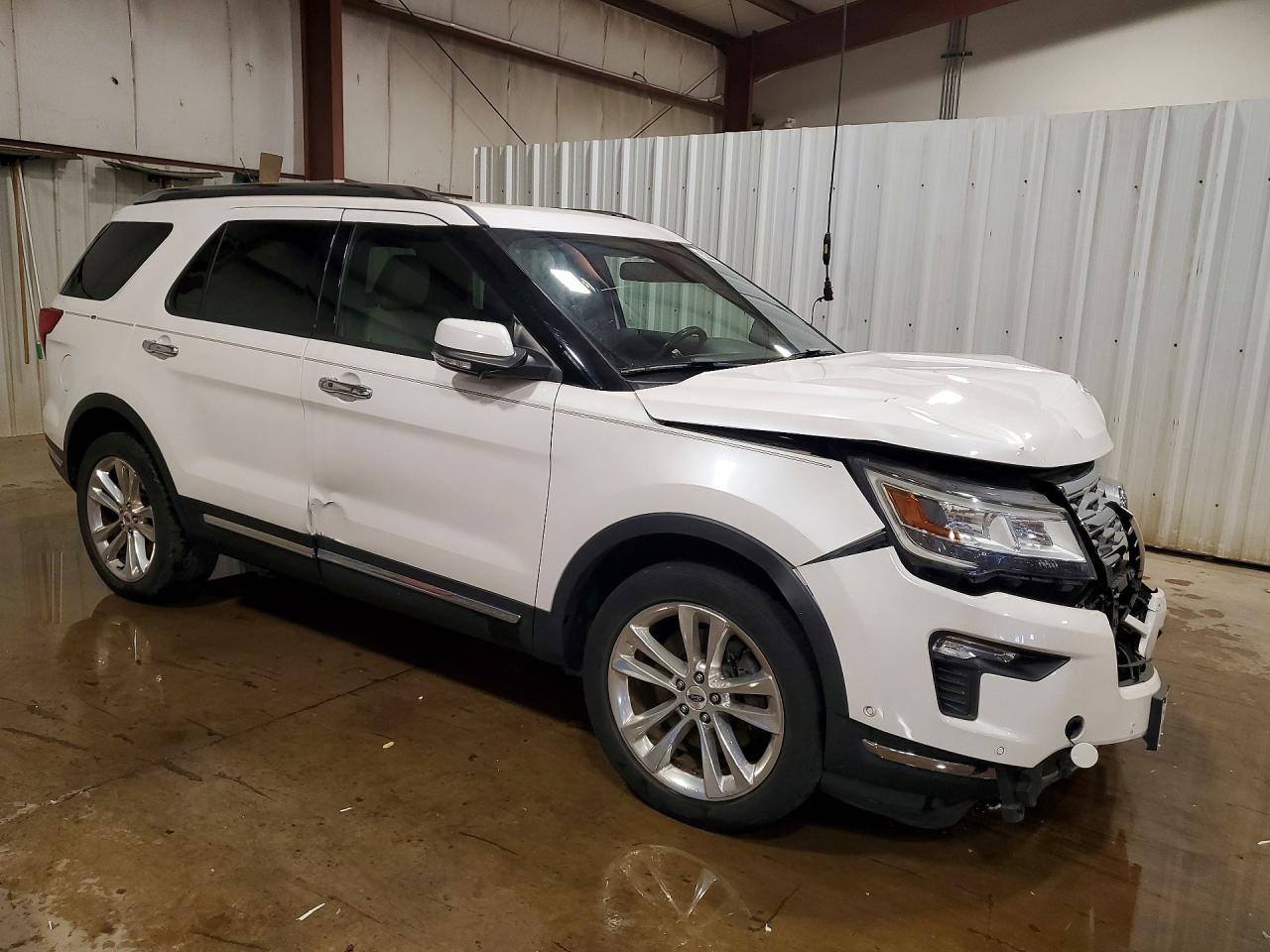 FORD EXPLORER 2018 — 5