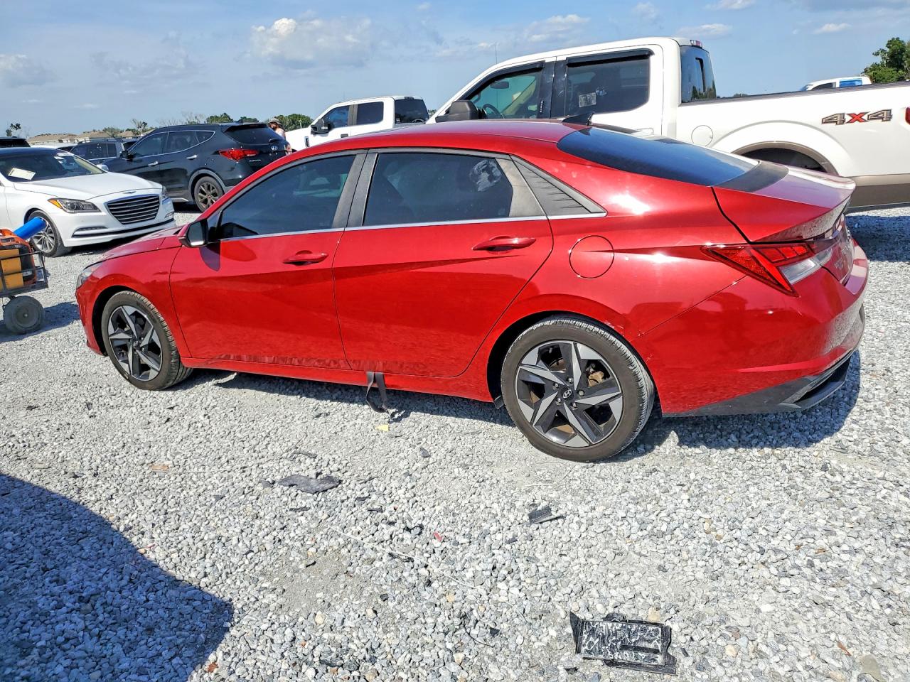 HYUNDAI ELANTRA 2022 — 3