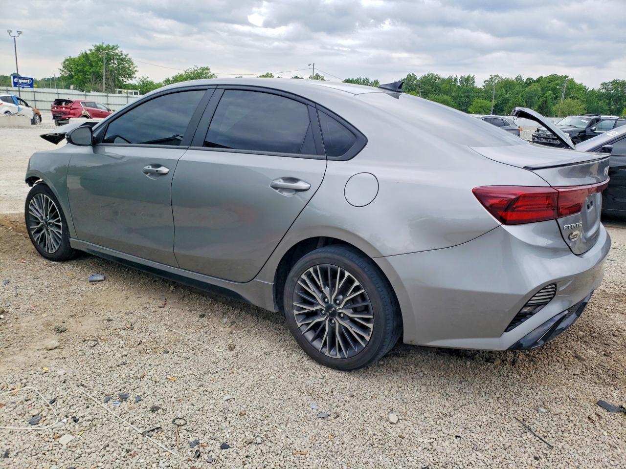 KIA FORTE 2023 — 3