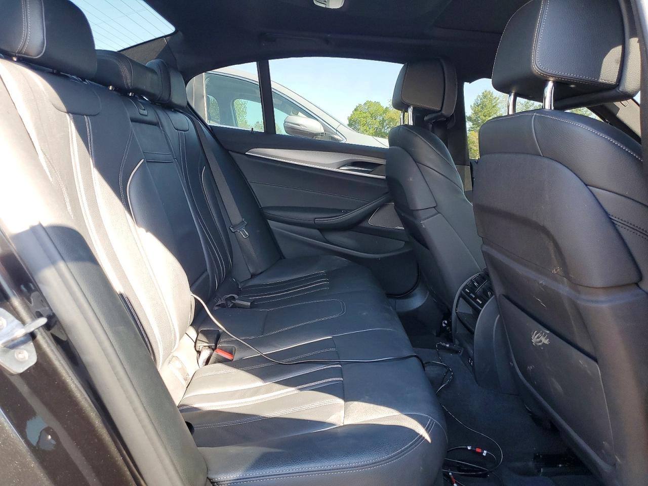 BMW M550XI 2020 — 11