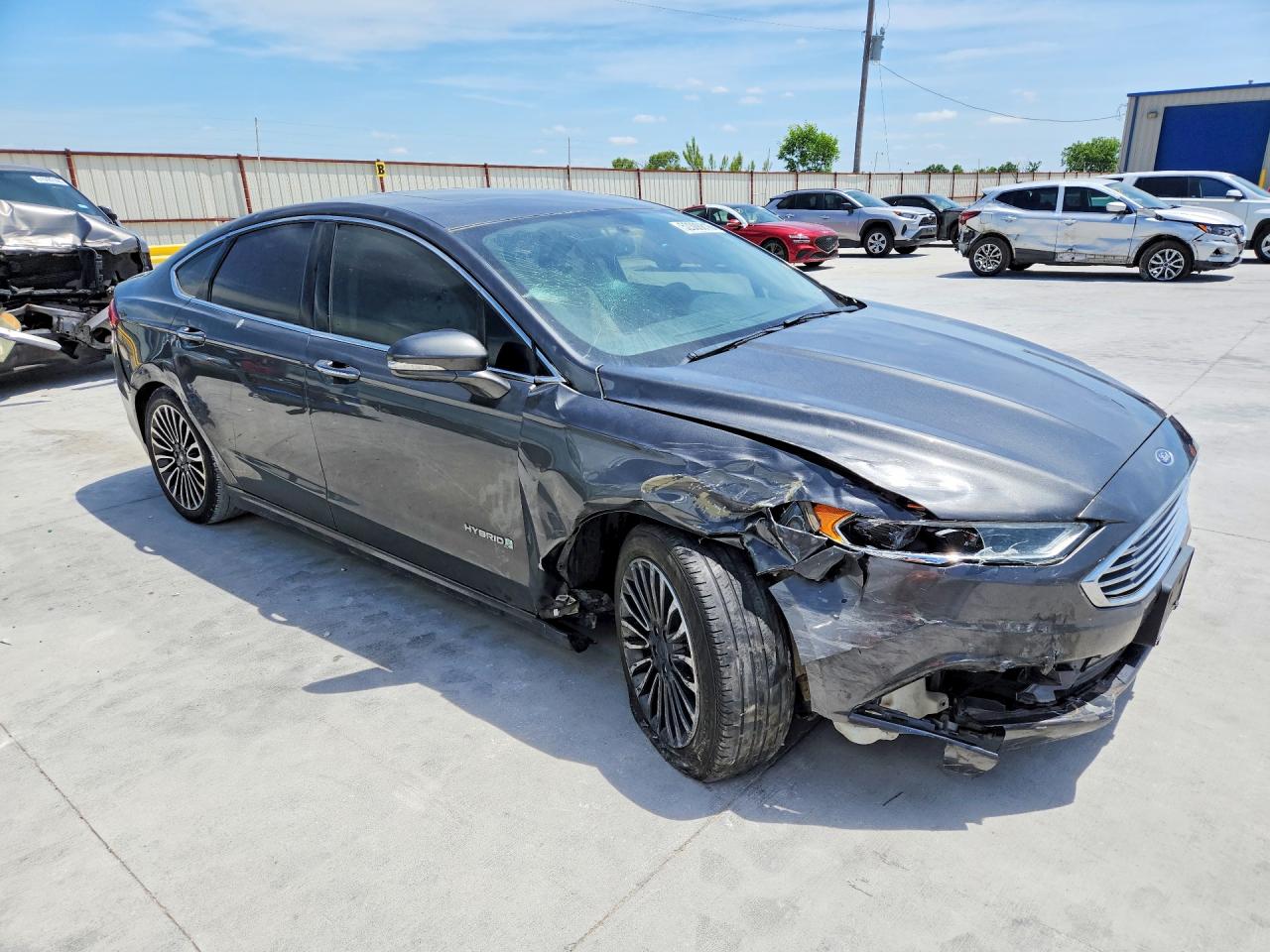 FORD FUSION 2017 — 5