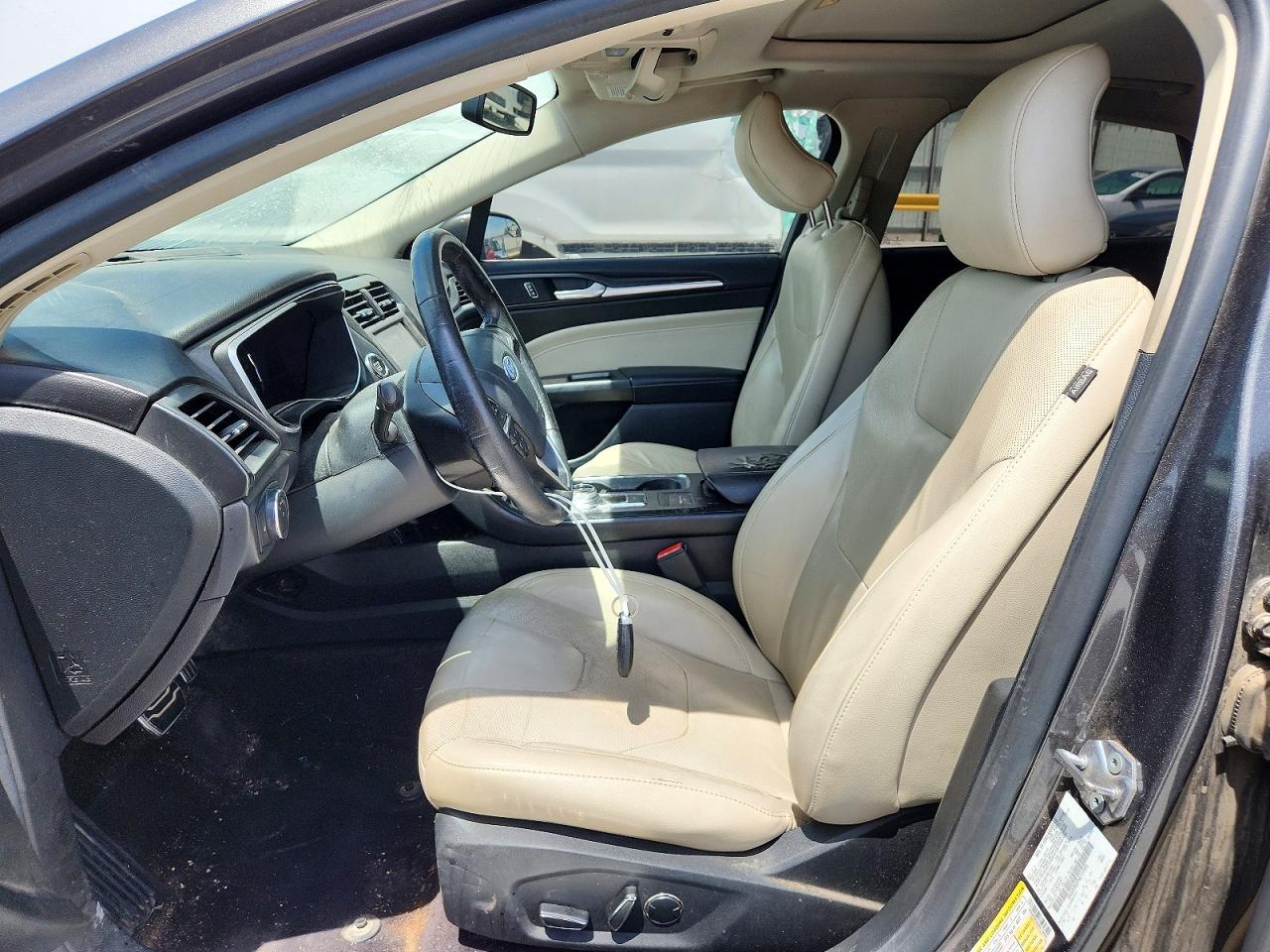 FORD FUSION 2017 — 8