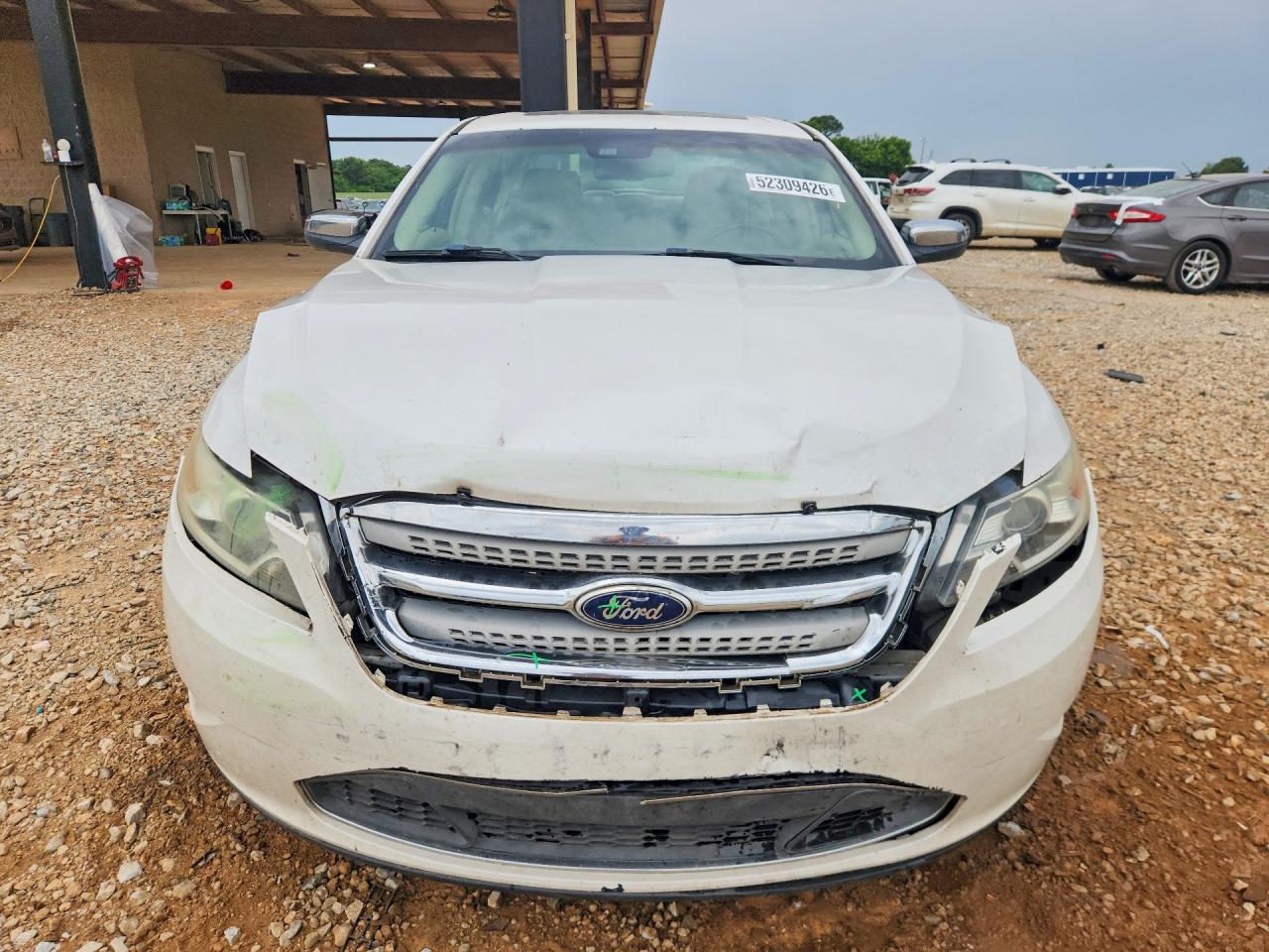 FORD TAURUS 2011 — 6