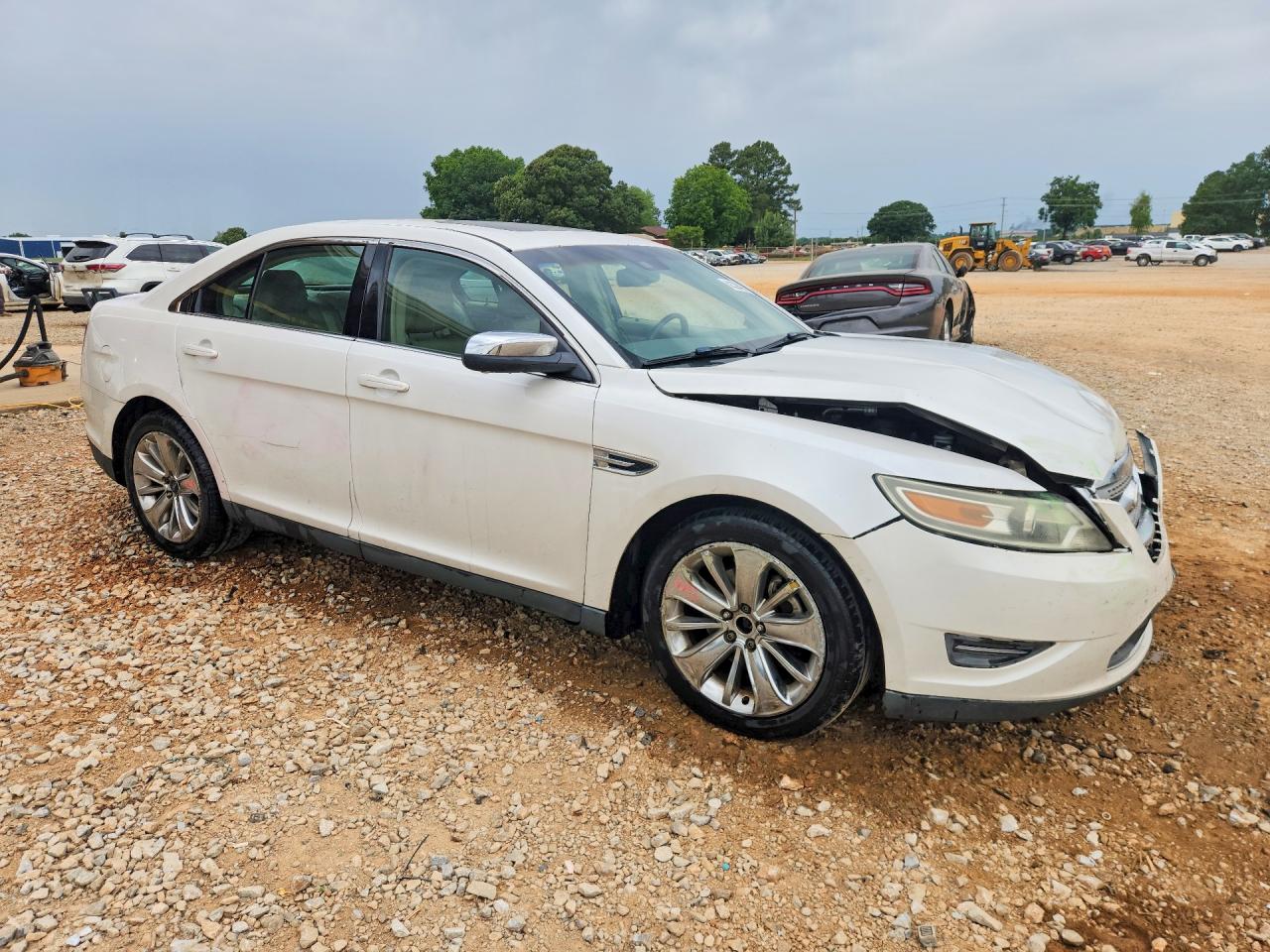 FORD TAURUS 2011 — 5