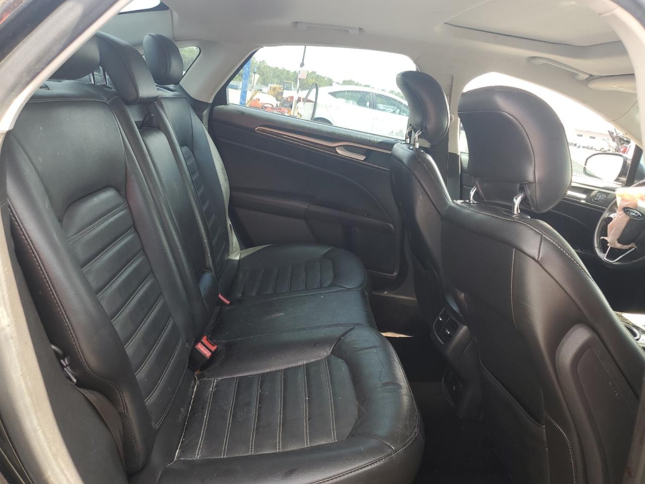 FORD FUSION 2014 — 11