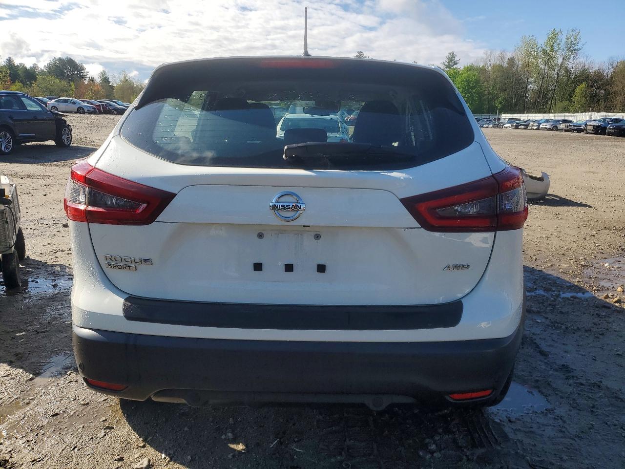 NISSAN ROGUE SPORT 2021 — 7