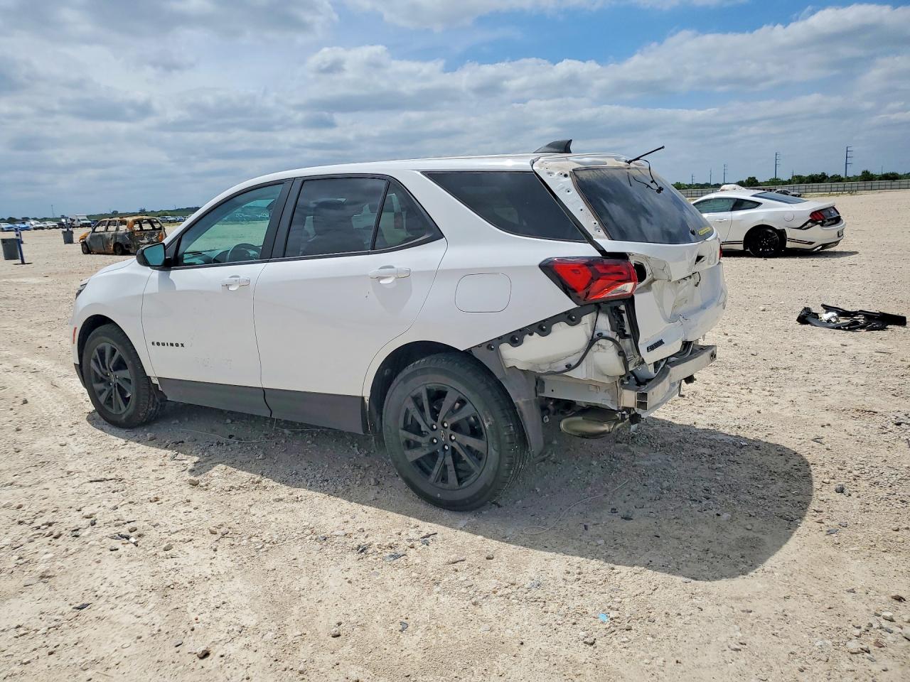 CHEVROLET EQUINOX 2024 — 3