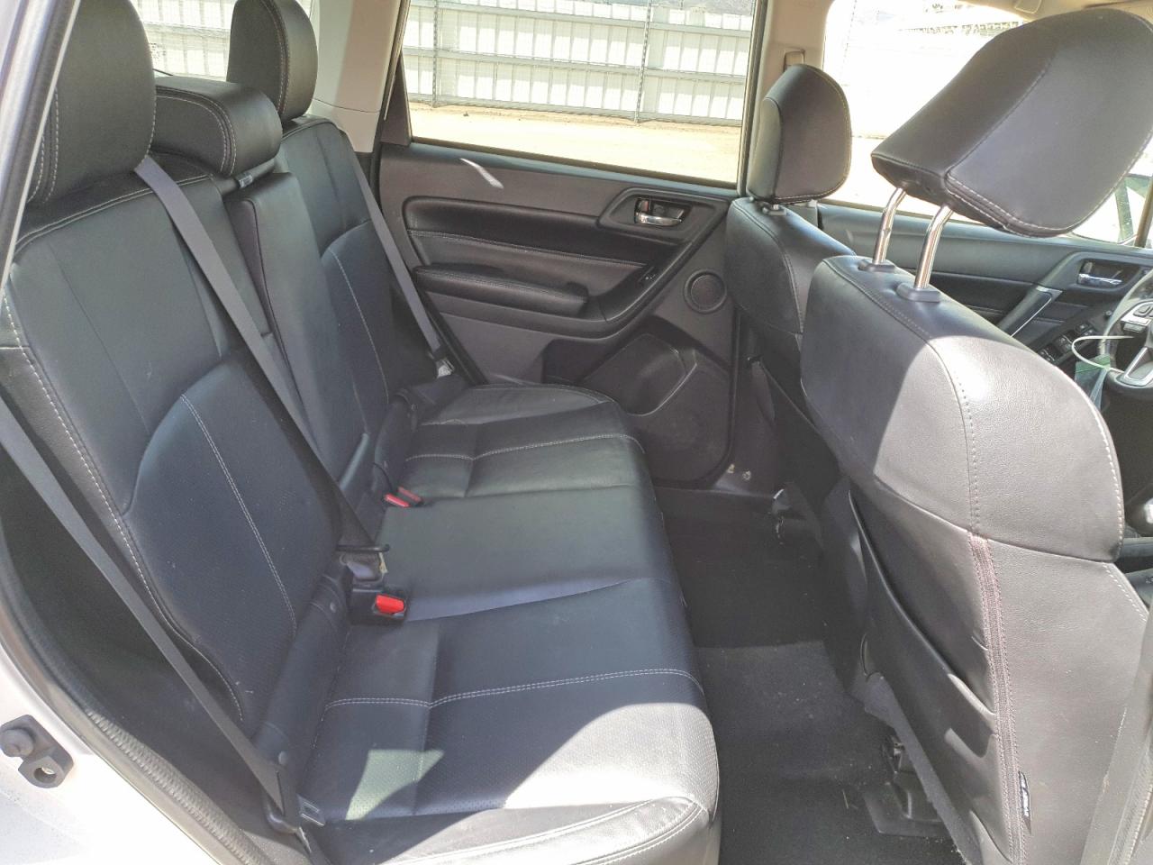 SUBARU FORESTER 2018 — 11