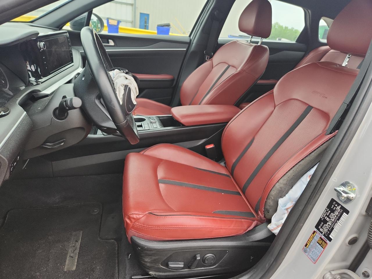 KIA K5 2023 — 8